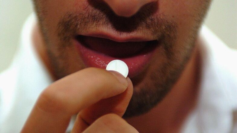 La prise de médicaments à base de matières premières naturelles empêchera le développement de la prostatite.